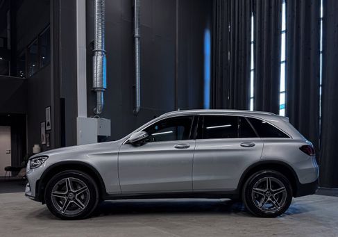 Mercedes-Benz GLC 300, 2022