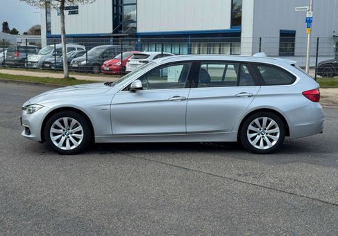 BMW 330, 2018