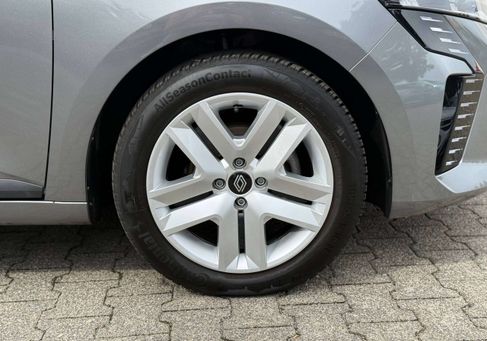 Renault Clio, 2025