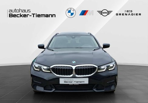 BMW 320, 2022