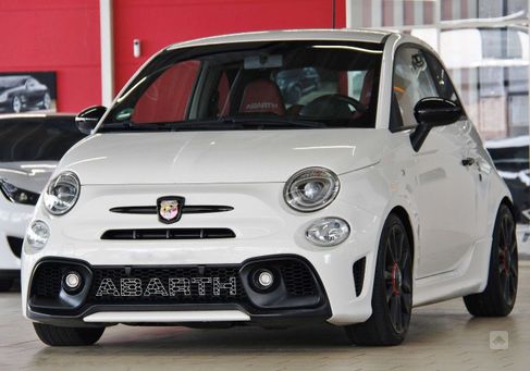 Abarth 595, 2017