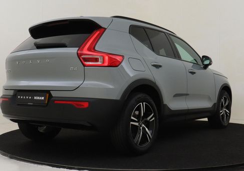 Volvo XC40, 2024 3