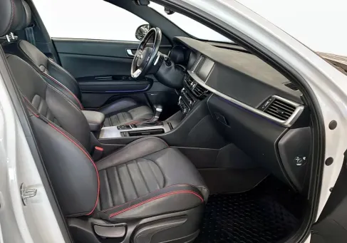 Kia Optima, 2019 3