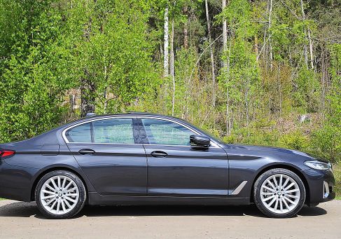 BMW 545, 2021