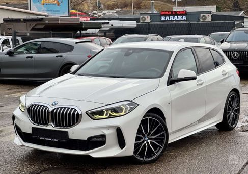 BMW 118, 2020