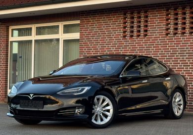 Tesla Model S, 2018