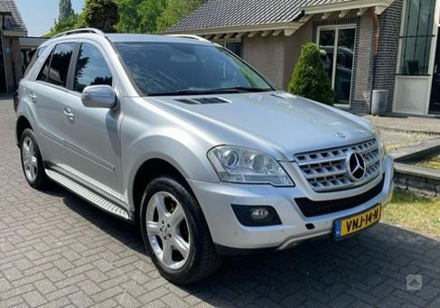 Mercedes-Benz ML 280, 2005
