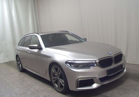 BMW M550, 2019