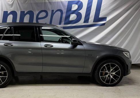 Mercedes-Benz GLC 300, 2021