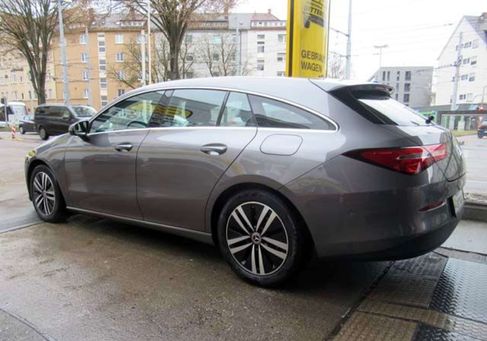 Mercedes-Benz CLA 200, 2023