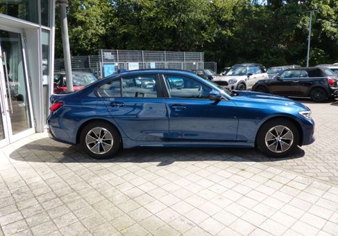 BMW 318, 2021