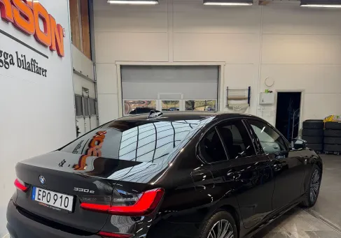 BMW 330, 2020 3