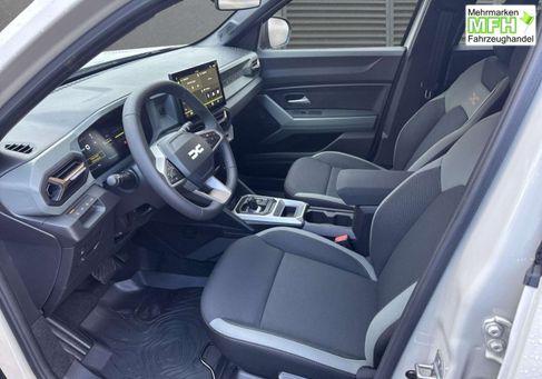 Dacia Duster, 2024 3