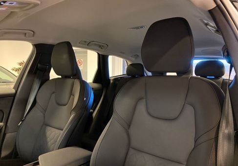 Volvo XC60, 2026