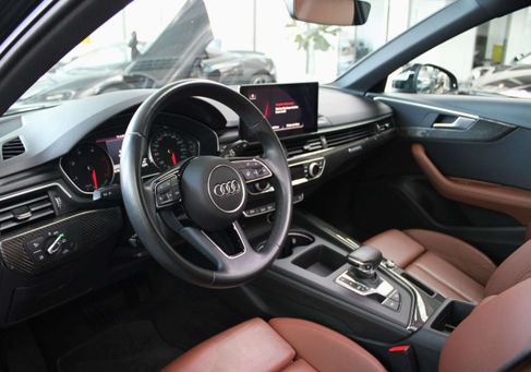 Audi A4, 2021
