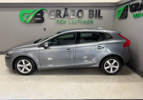 Volvo V40, 2018