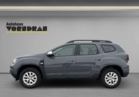 Dacia Duster, 2022 3