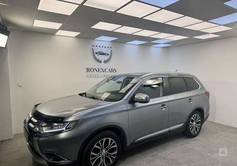 Mitsubishi Outlander, 2015