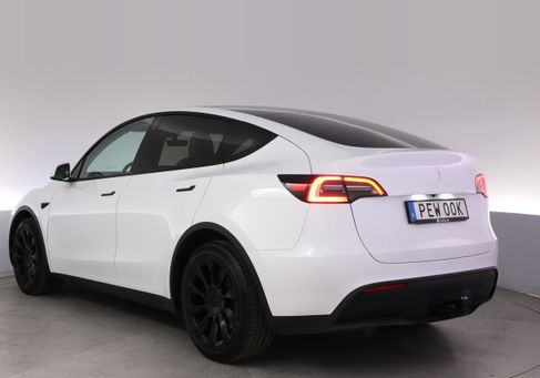 Tesla Model Y, 2023 3