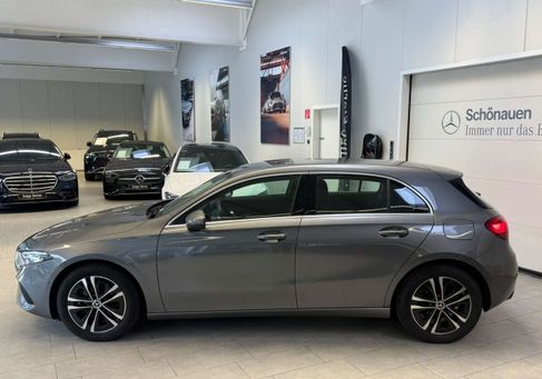 Mercedes-Benz A 180, 2025 3