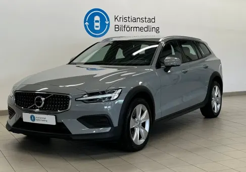 Volvo V60 Cross Country, 2024