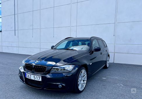 BMW 320, 2011