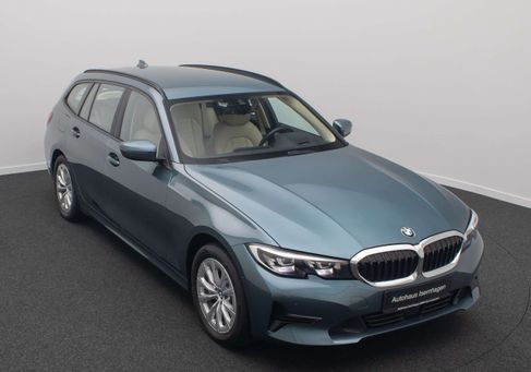 BMW 330, 2021