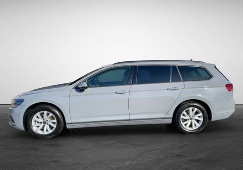 Volkswagen Passat Variant, 2023 3