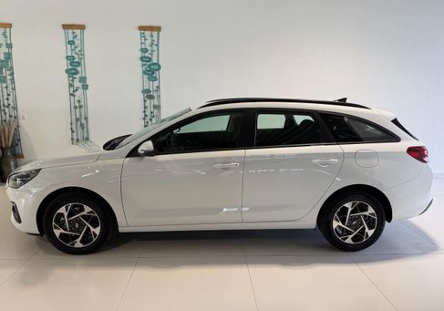 Hyundai i30, 2025 3