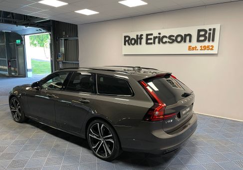 Volvo V90, 2022