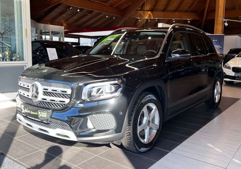 Mercedes-Benz GLB 200, 2023