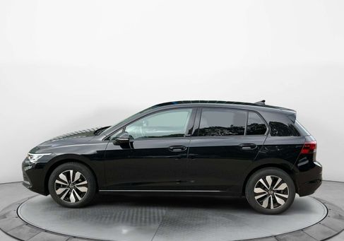 Volkswagen Golf, 2024 3