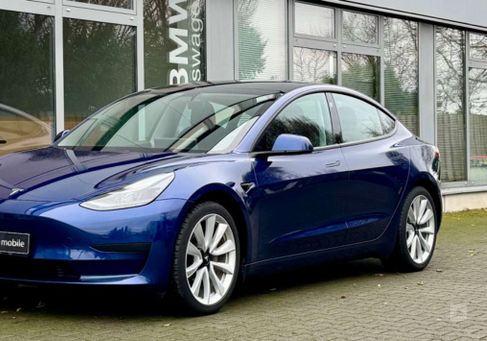 Tesla Model 3, 2020