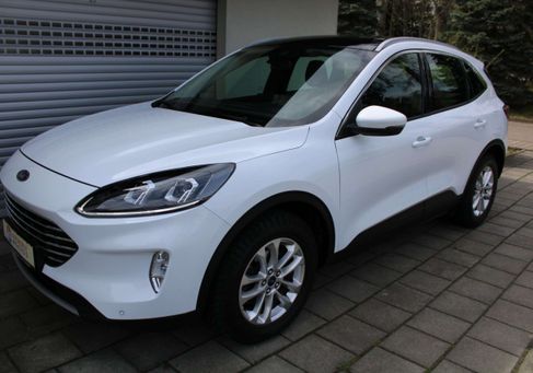 Ford Kuga, 2022