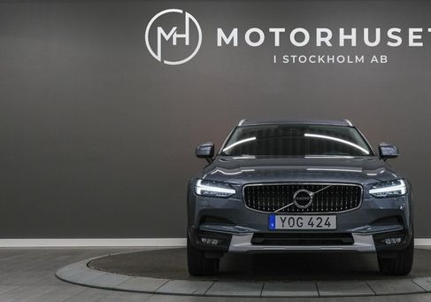 Volvo V90 Cross Country, 2018