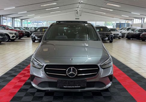 Mercedes-Benz B 250, 2022