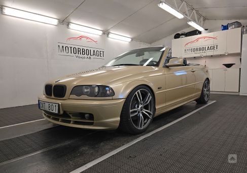BMW 323, 2000