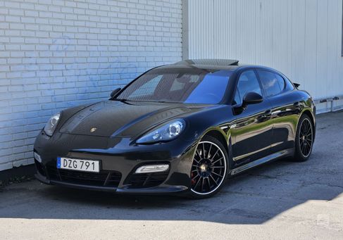 Porsche Panamera, 2013