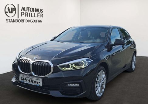 BMW 120, 2022 2