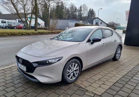 Mazda 3, 2024