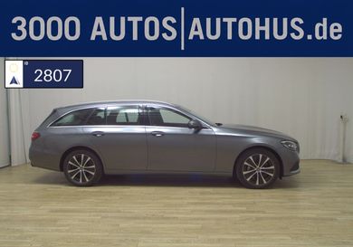 Mercedes-Benz E 300, 2022