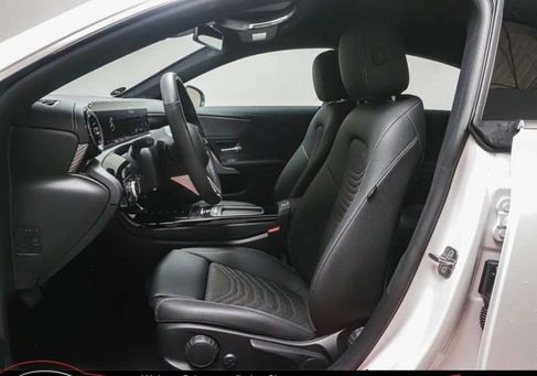 Mercedes-Benz CLA 180, 2025 3