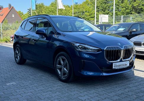 BMW 220, 2025