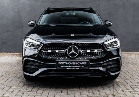Mercedes-Benz GLA 220, 2020
