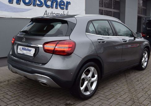 Mercedes-Benz GLA 180, 2017