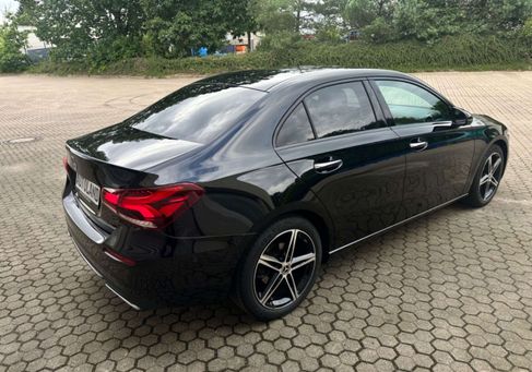 Mercedes-Benz A 200, 2022