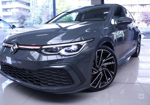 Volkswagen Golf, 2021