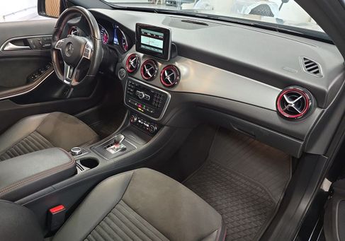 Mercedes-Benz GLA 45 AMG, 2015