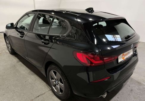 BMW 118, 2022