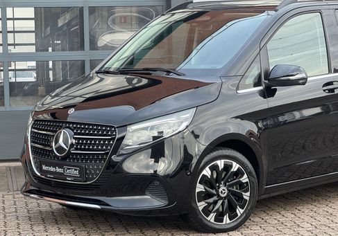 Mercedes-Benz V 220, 2024